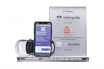 goldman_metropolis_crystal phone_car